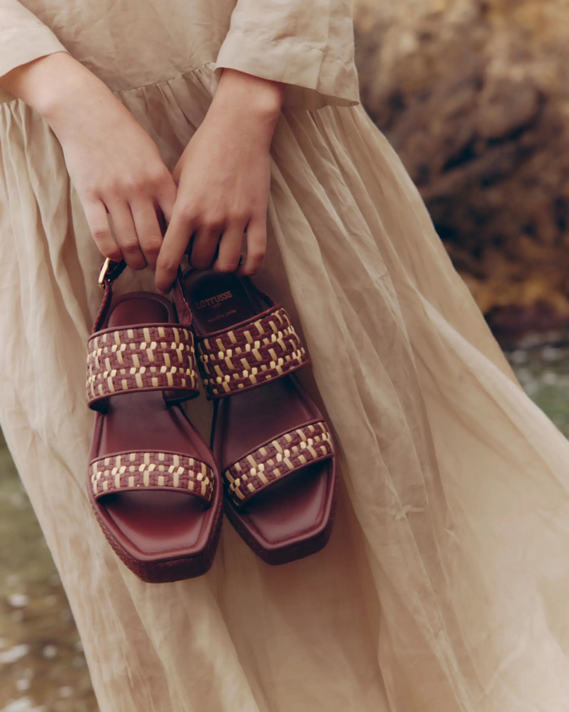 Zapato de piel trenzado